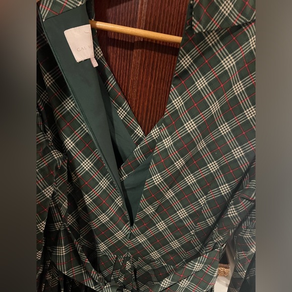 Gal meets glam Parker - Picture 13 of 14